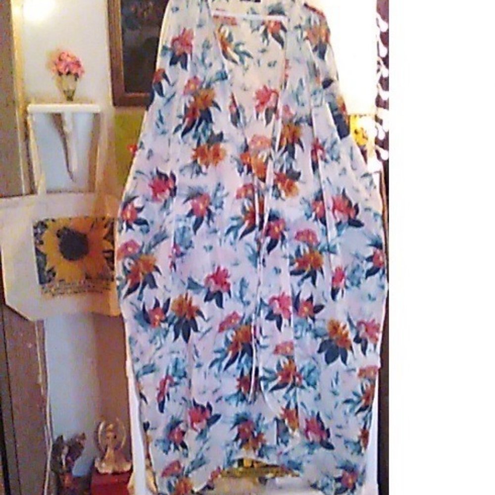 BooHoo Plus Kimono Size 14 Long Tropical Floral Cover Up Robe Semi Sheer